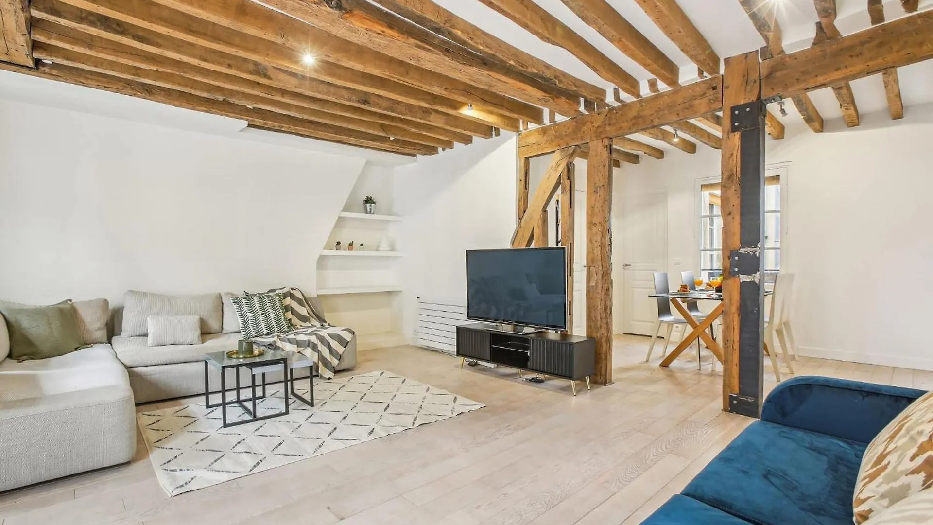 Spacious 1Br In The Heart Of Paris & Pompidou France